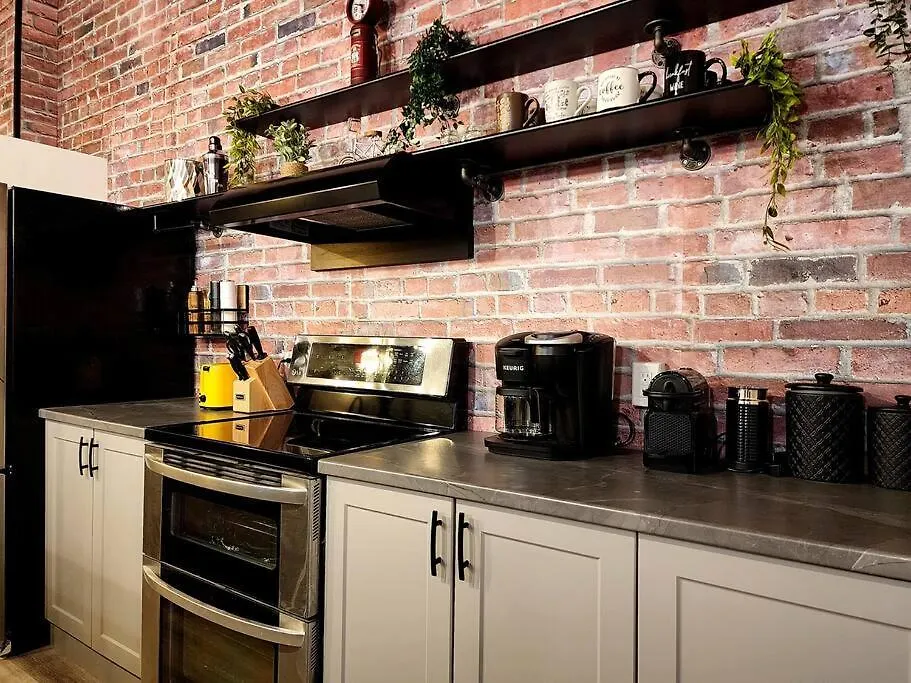 Loft Style Industriel-Centre-Ville+Parking Gratuit Quebec City Apartment